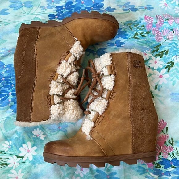 Sorel Joan of Arctic Wedge II Sherpa Tie Boots - 8 Camel - Picture 1 of 16